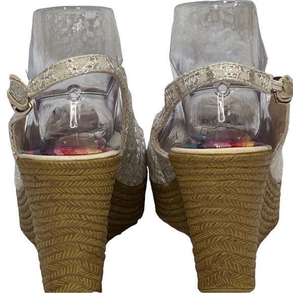 Rock & Candy by ZiGi Karisma Women’s Sandal Peep Toe/Eyelet Cream Size-9 EUC - Picture 5 of 9